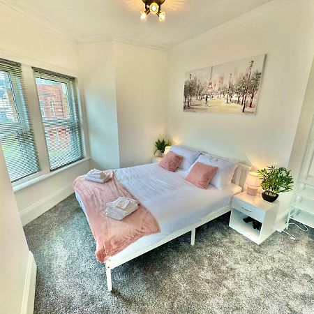 Chic Apartment In Central Bournemouth With Parking Dış mekan fotoğraf
