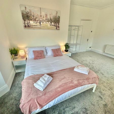 Chic Apartment In Central Bournemouth With Parking Dış mekan fotoğraf