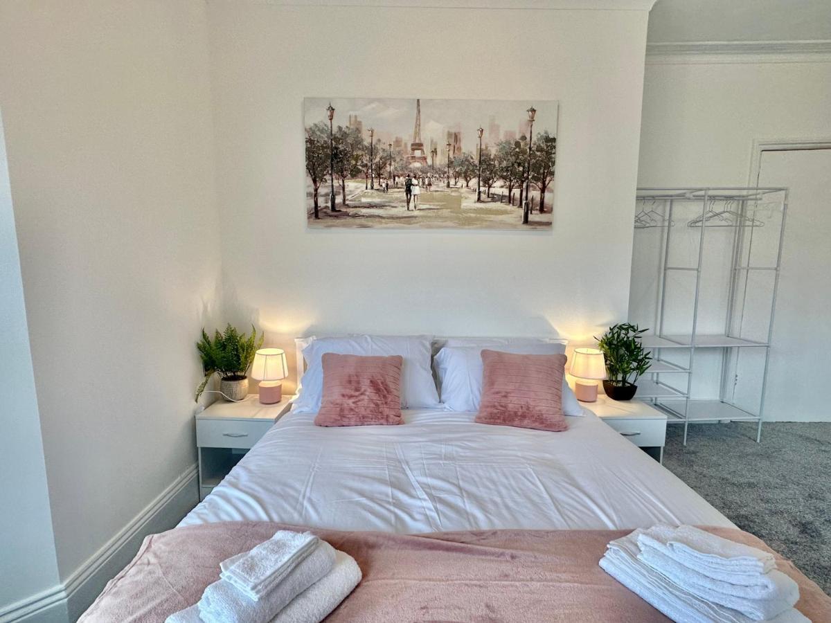 Chic Apartment In Central Bournemouth With Parking Dış mekan fotoğraf