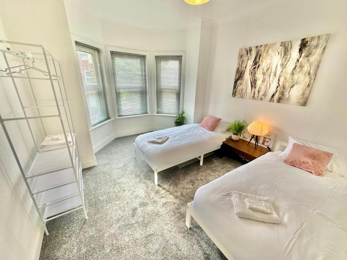Chic Apartment In Central Bournemouth With Parking Dış mekan fotoğraf
