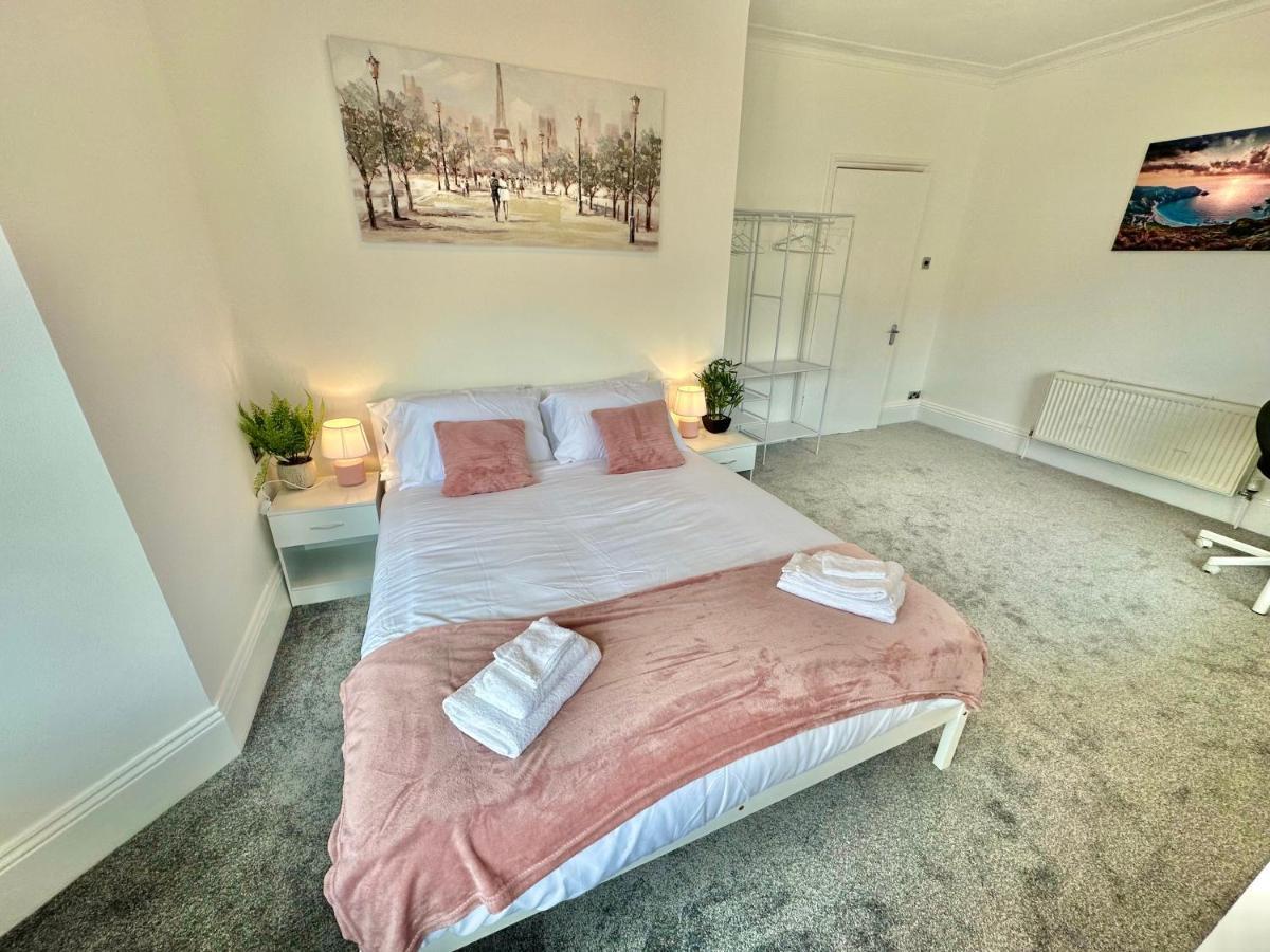 Chic Apartment In Central Bournemouth With Parking Dış mekan fotoğraf